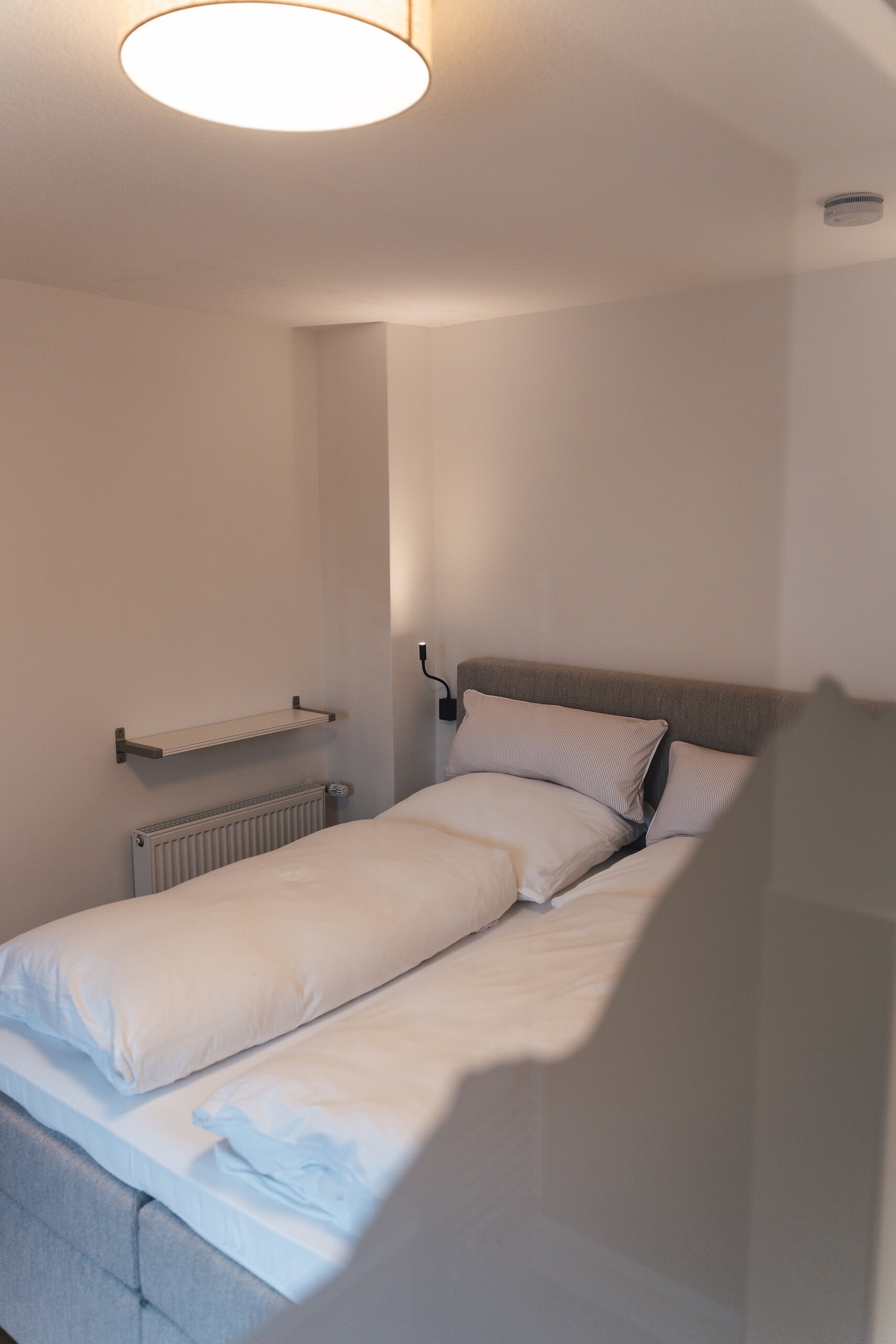 Gemütliches Schlafzimmer im Gästehaus am Kurparkweg, Reit im Winkl.