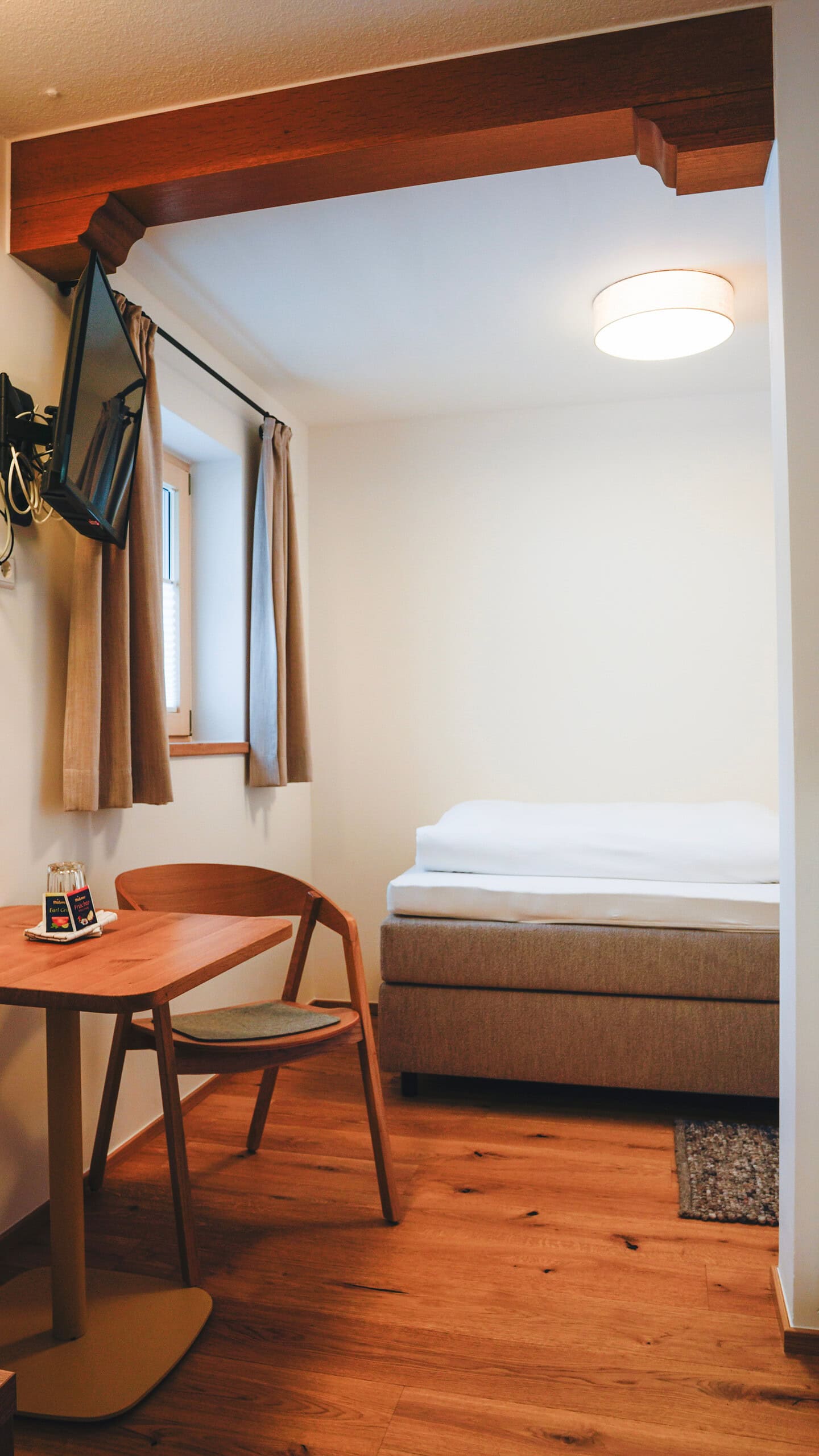 Gemütliches Gästezimmer im Gästehaus am Kurparkweg in Reit im Winkl.